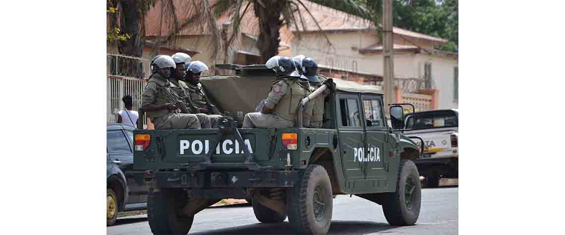 PRM recupera uma viatura roubada na cidade de Chimoio » Sociedade