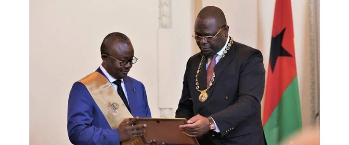 chave da cidade ao Presidente da Guiné-Bissau.jpg