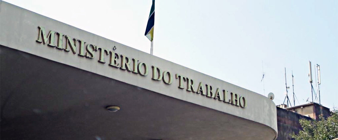 Mineiros acusam Governo de reter pagamentos e rejeitam versão oficial do Ministério do Trabalho