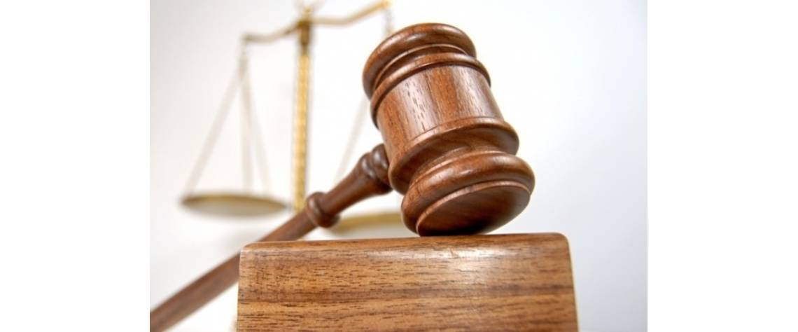 Tribunal de Mecanhelas condena três pessoas por promoção de casamento prematuro