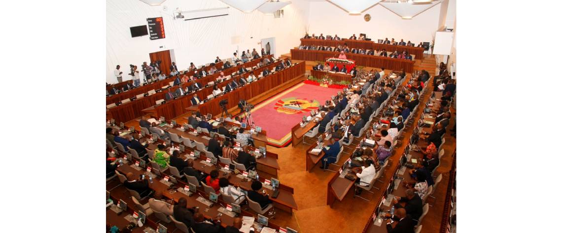 Pacote legislativo da comunicação social aprovado por consenso e aclamação