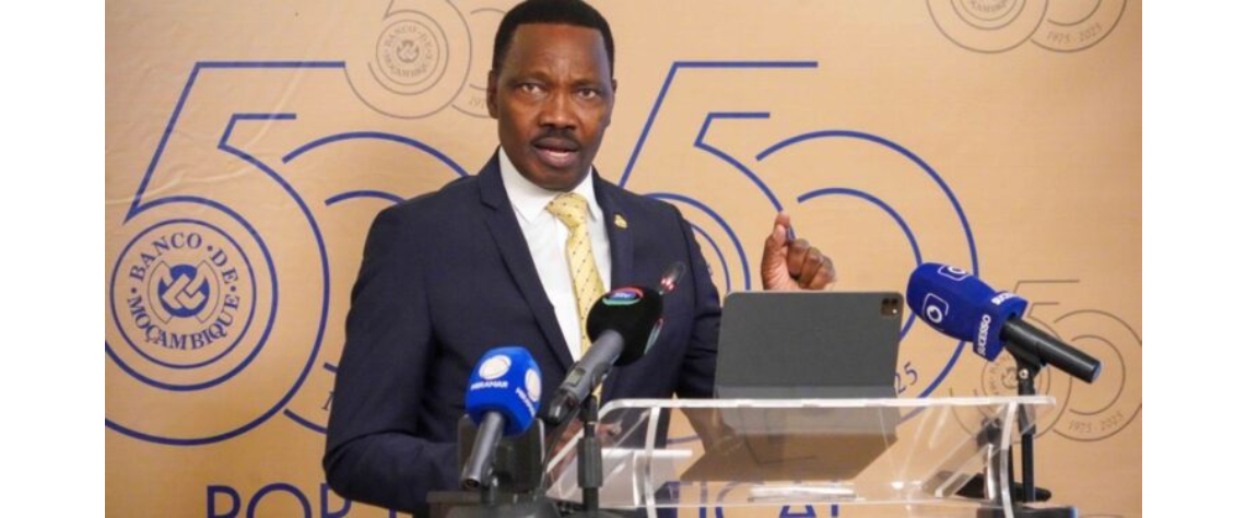Governador do Banco de Moçambique diz-se pronto para largar o “osso”